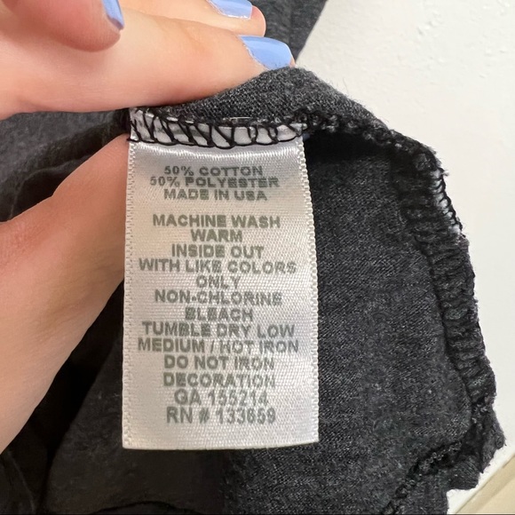 atx mafia Happy Wife Happy Life Graphic Tee - Picture 5 of 5